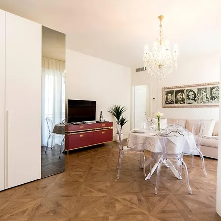 Madonna Montecchi Luxury Suite in Verona Esterno foto