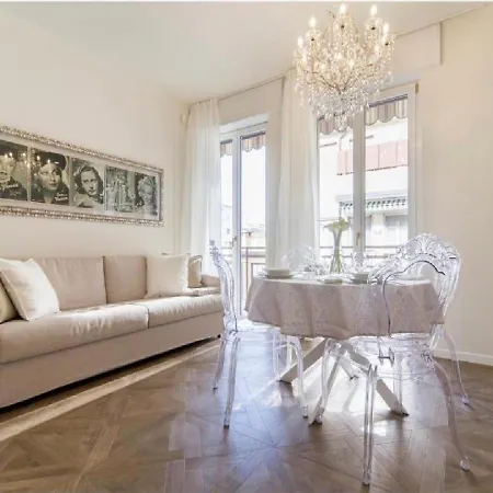 Madonna Montecchi Luxury Suite in Verona Esterno foto